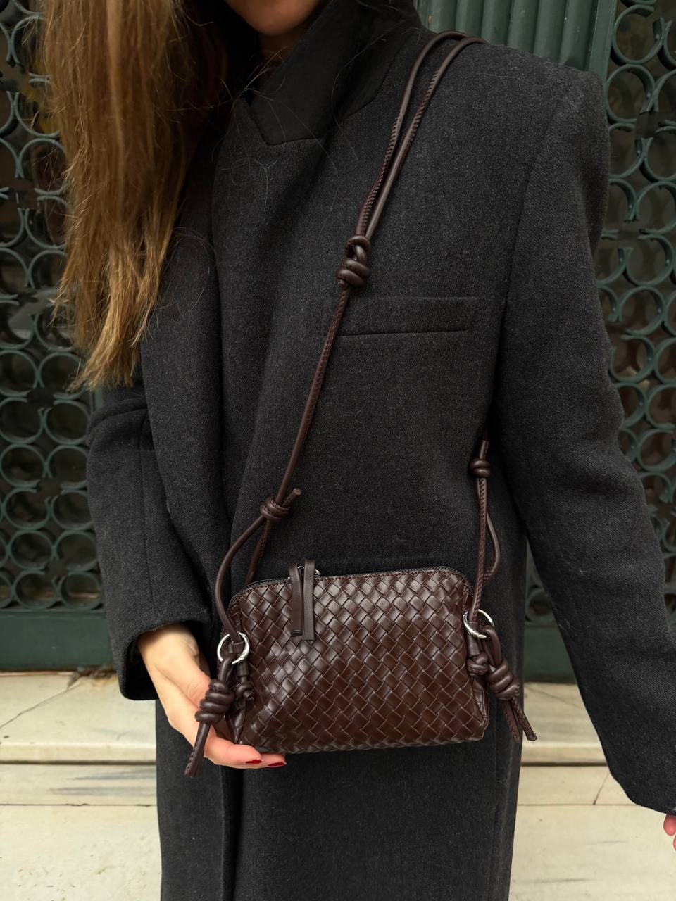 Pochette bottega en marron foncé