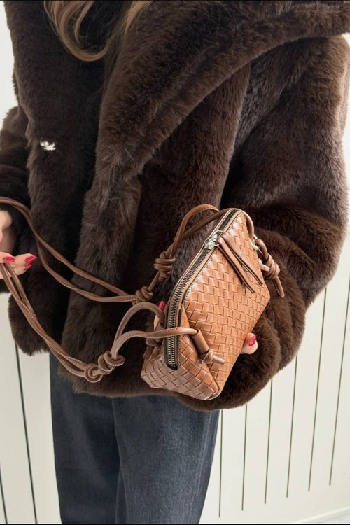 Pochette bottega en marron camel