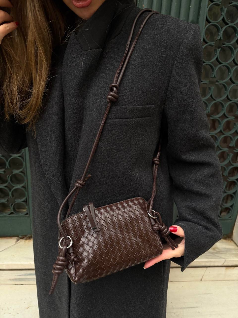 Pochette bottega en marron foncé