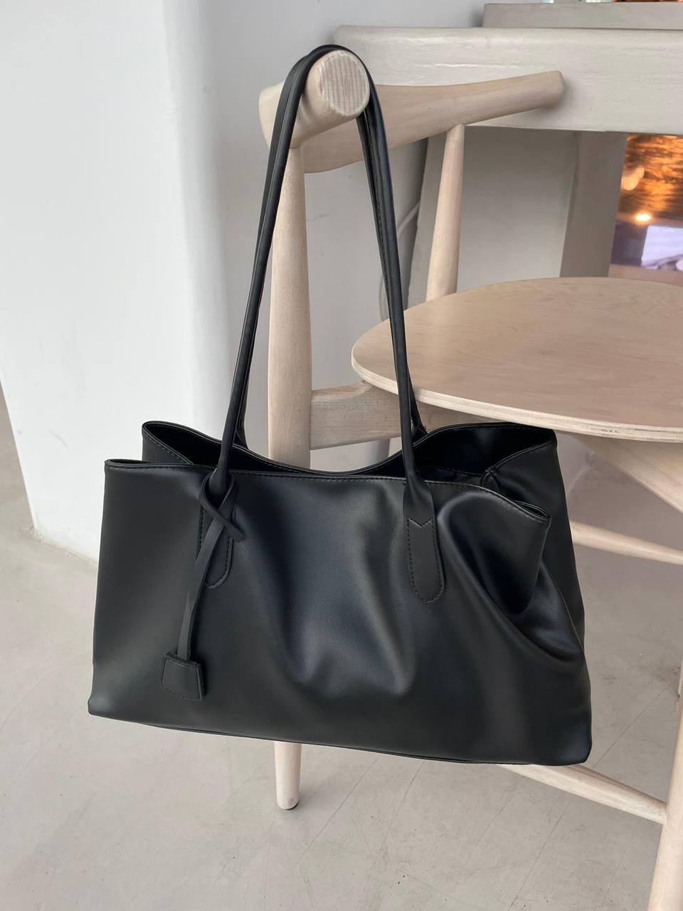 sac en cuir  bella noir